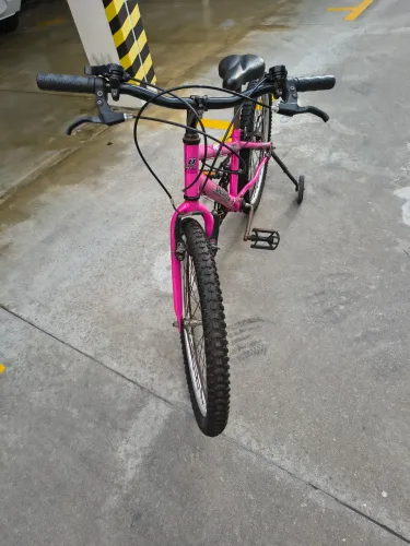 Bicicleta infantil feminina