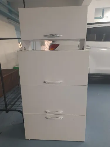 Armário multiuso branco