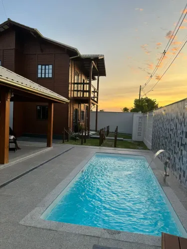 CASA PARA LOCAÇÃO DE TEMPORADA EM PRAIA GRANDE - FUNDÃO - ES