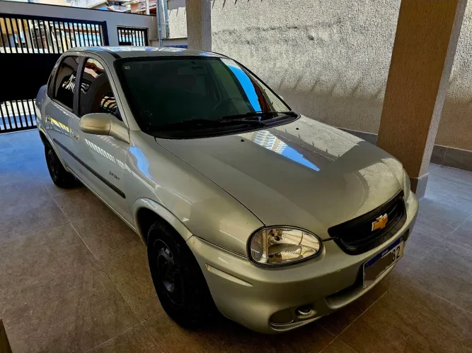 Chevrolet Corsa SED Class.spirit 1.0/1.0 Flexpower (álcool) 2009