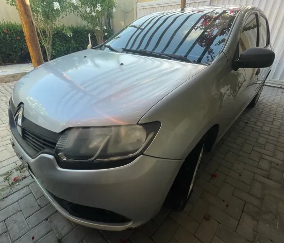 Renault Logan Authentique Hi-flex 1.0 16V 4P 2015