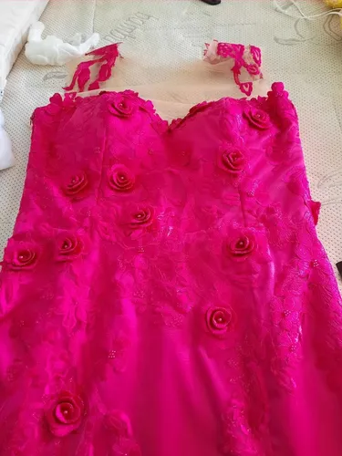 Venda de dois vestidos lindos usado só uma vez cada um