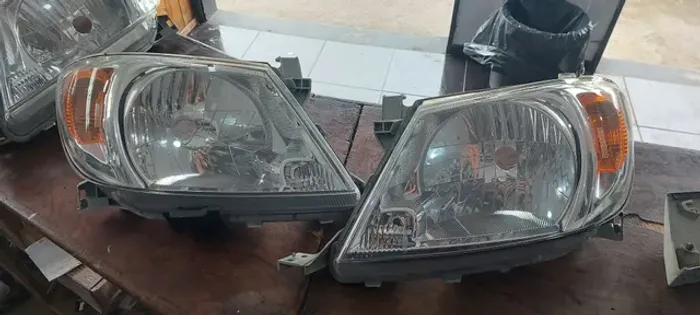 Farol hilux 2006 2007 2008 pisca laranja par