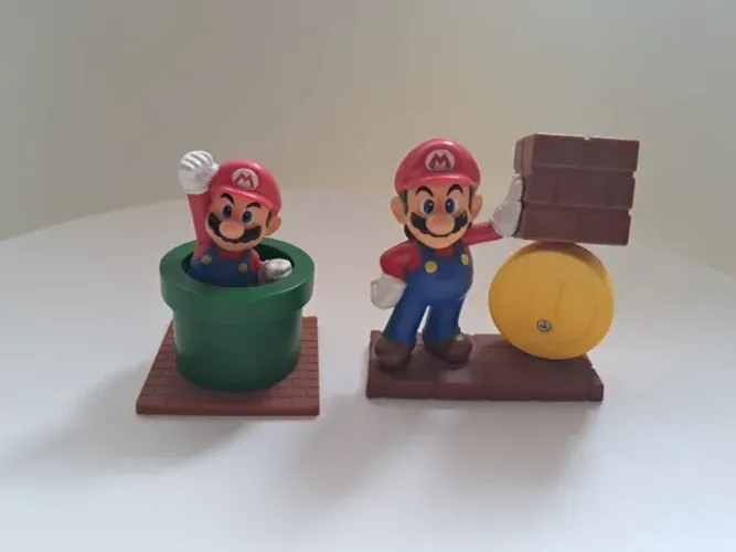 Bonecos/Action Figures Super Mario Mcdonalds - coleção de 2014, conjunto com 2 figures.