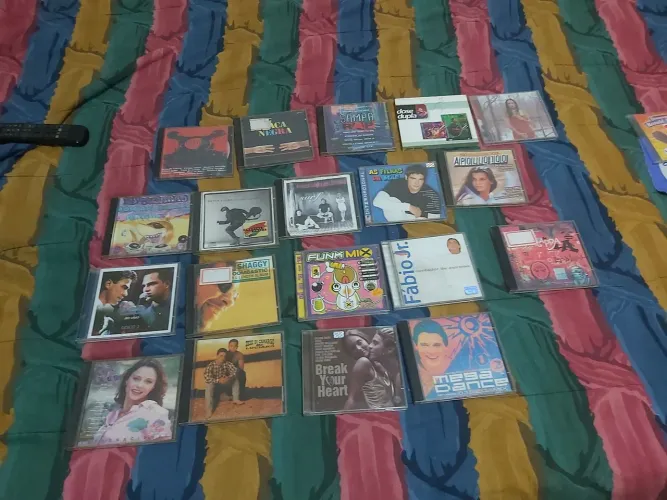 Valores a combinar CDs originais