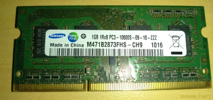 Memória RAM Samsung Pc3-10600 1 GB Ddr3-1333 MHz (notebook)