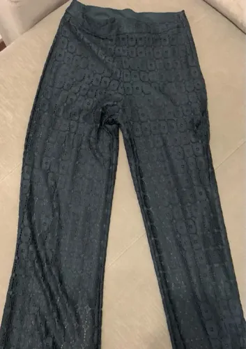 Calça em renda $ 35 NOVO