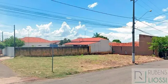 CEDRAL (SP) Terreno de esquina 384m2