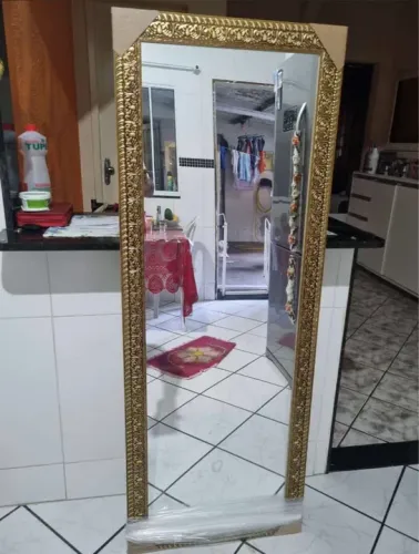 Espelho de Parede com Moldura Dourada novos 