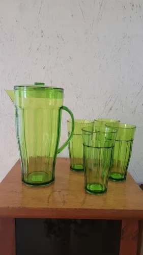 Jarra acrílico 3 litros+ copos 700ml verde NOVOS