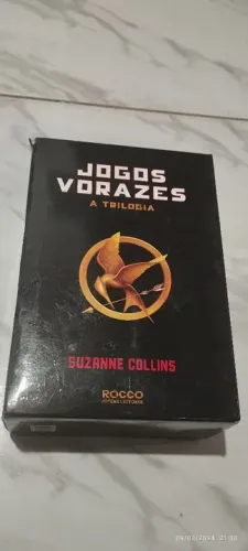 LIVROS TRILOGIA DE JOGO VORAZES