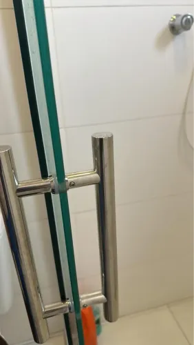 Box de banheiro Medidas 2,40X1,20 . fechamento até o teto apenas $1000