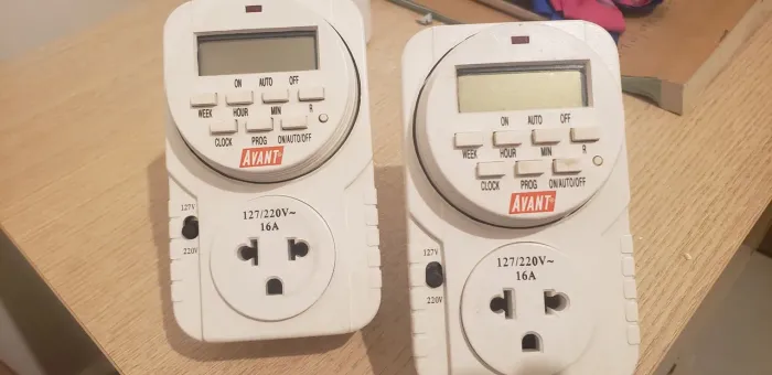 2 temporizadores de tomada Avant digitais bivolt