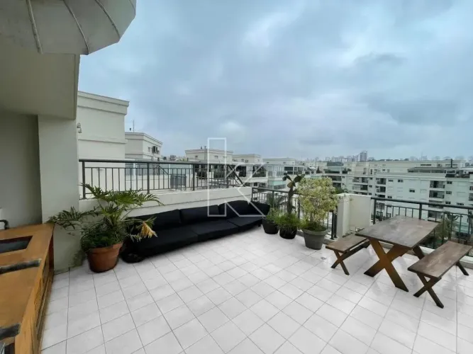 Cobertura Duplex no Morumbi à Venda.
