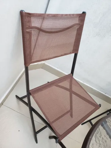 Mesa área gourmet com par cadeiras dobráveis 