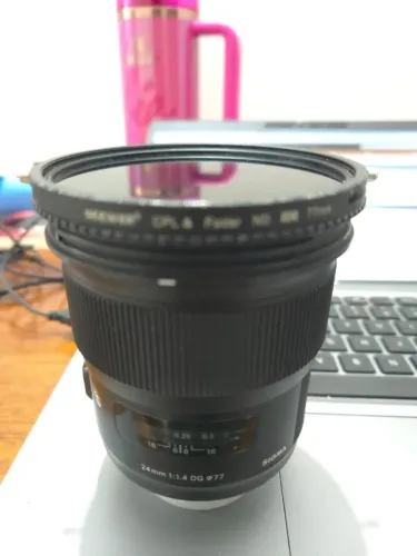 Lente Sigma 24mm f/1.4 com filtro polarizado ajustavel nikon