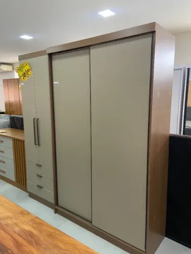 Roupeiro Modulado 4 Portas (2 de Correr) + 3 Gavetas! Apenas R$1.590,00