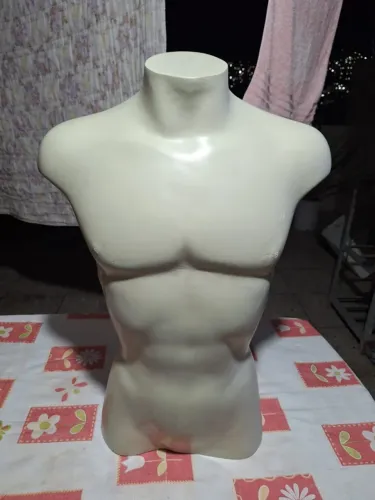 04 manequins usados (leia a descrição)