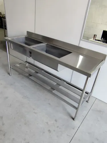 Pia de Inox 1,80m (C) x 0,60m (L) com 2 Bojos - Feito em Aço Inox