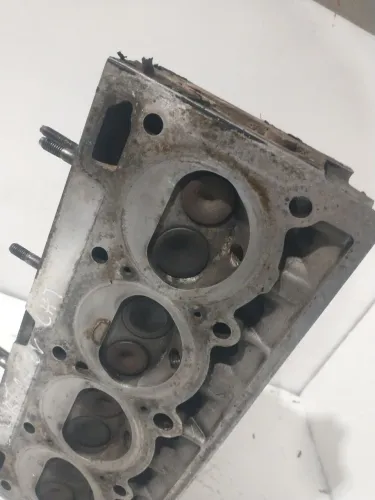 Cabeçote do motor Ford escort cht 1.6 8v