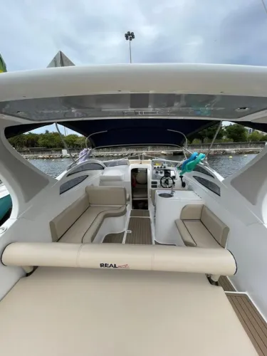 Cota de Lancha Real 27,5 Boatlux Marina da Glória Rio de Janeiro