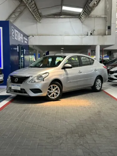 Nissan Versa SV 1.6 16V Flexstart 4P Aut. 2017