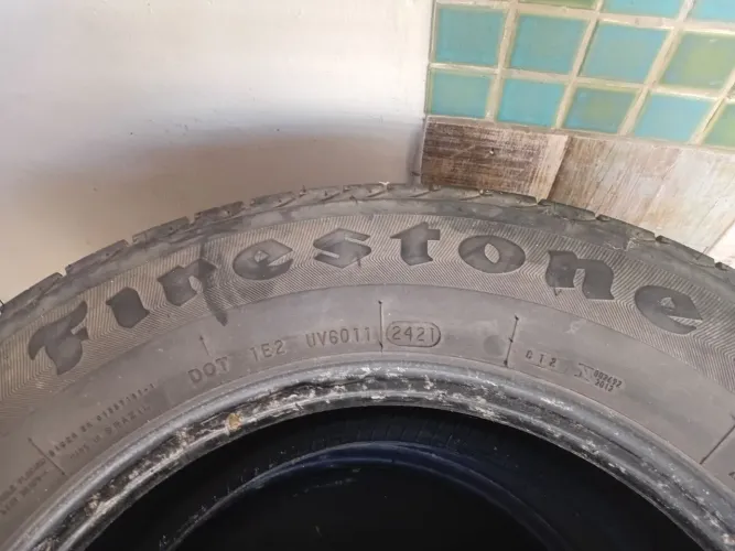 Pneus usados bom estado 205x65x15