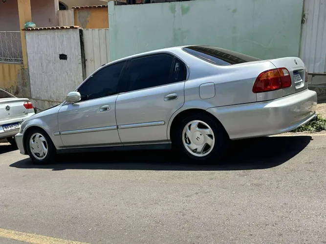 Honda Civic Sedan LX 1.6 16V Mec. 4P 2000
