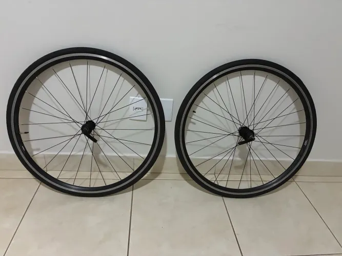 Par de rodas para bicicleta (road bike/Fixa) aro 700