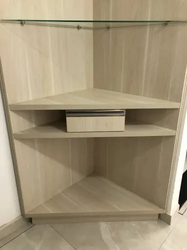 Estante moderna
