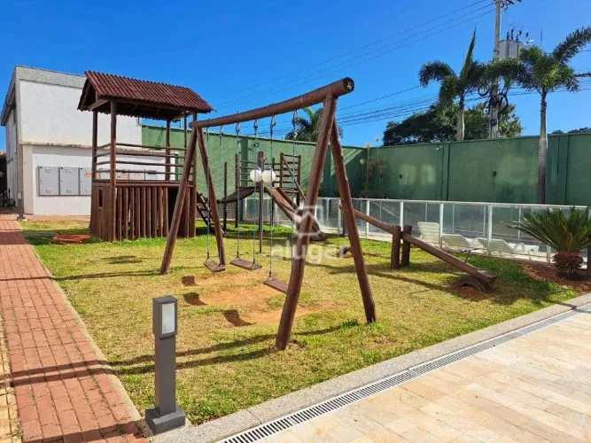 Apartamento com 02 quartos em Condomínio