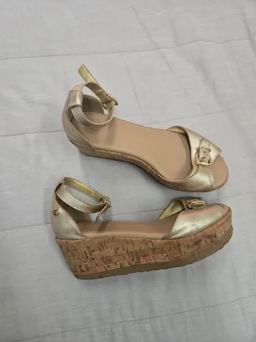 Sandália Cármen steffens 37