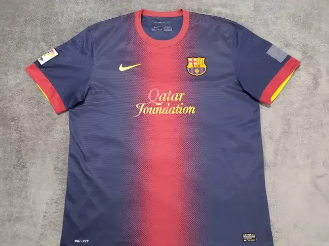 Camisa Oficial Barcelona Nike 2012-2013, tamanho G (60x78cm). Original da época.