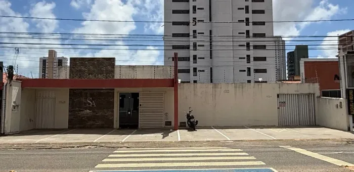 Ponto comercial Av. Jaguarari (Candelária) - 231 m² construídos - 700 m² de terreno