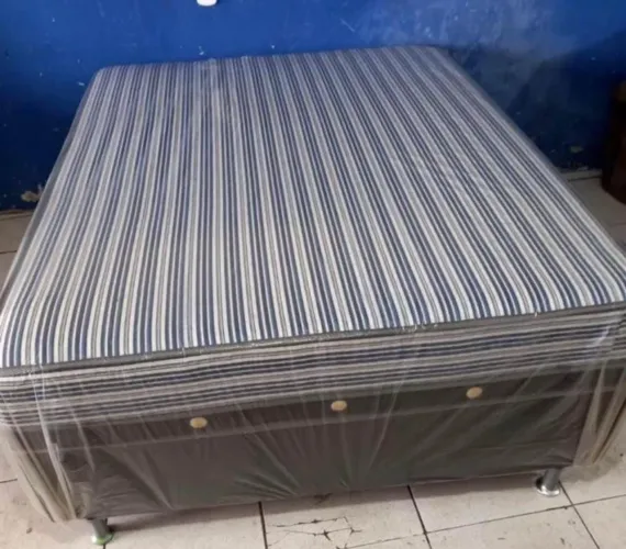 Cama Box de Casal - Novo impecável