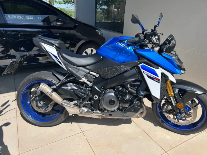 SUZUKI GSX S 1000 impecável, apenas 4,900km