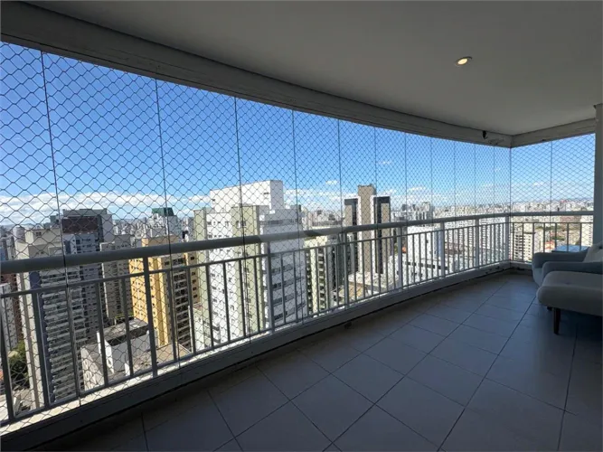 Apartamento com 3 quartos à venda ou para locação em Vila Mariana - SP