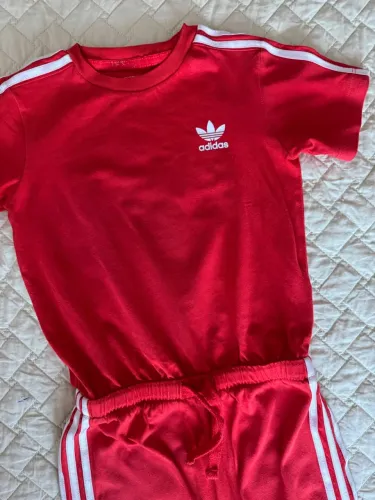 macacão adidas 2 anos