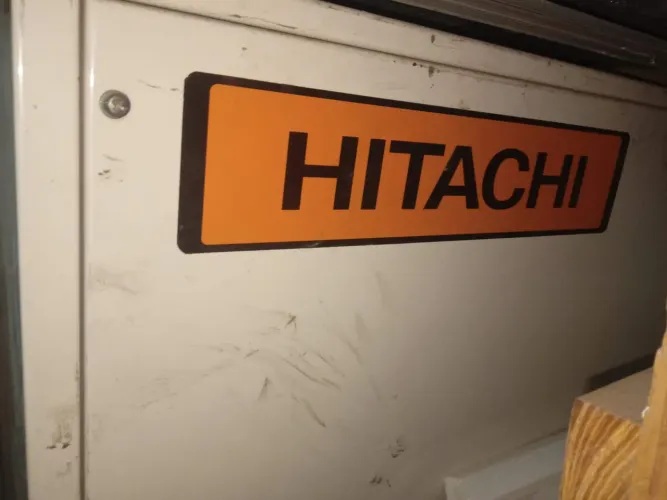 Ar Condicionado Hitachi duro
