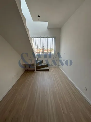Cobertura à venda na Mooca: 1 quarto, sala, cozinha e 1 banheiro em São Paulo-SP