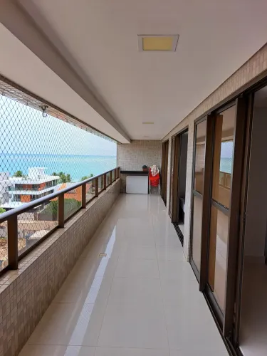 Apt. exc. oportunidade 3 qtos, em Camboinha. 100m da praia