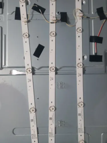 Kit 8 Barras Led Tcl 49sk6000 49d1200<br><br>49hr332m11a2 Original