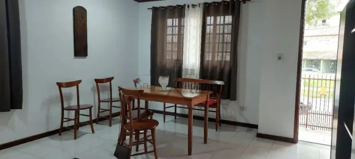 Oportunidade - Casa Sobrado - Jardim das Industrias - 3 Dormitórios - 125m².