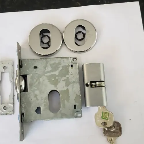 Fechadura rolete com cilindro Lafonte
