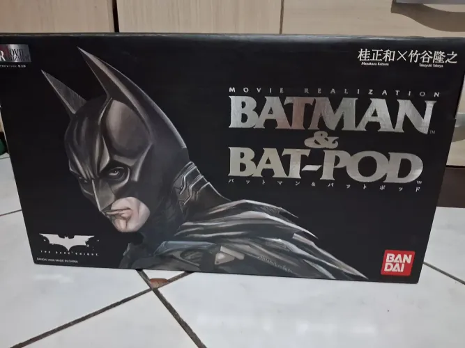 Batman & Bat-Pod Movie Realization Bandai