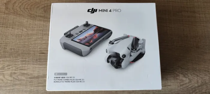 DJI Mini 4 Pro - Fly More Combo Plus (DJI RC 2)