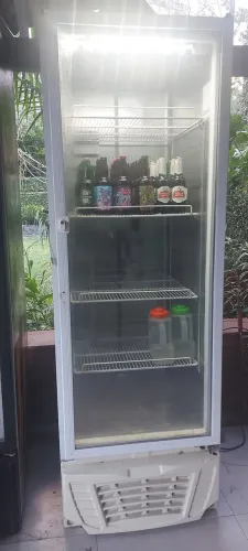 Geladeira Expositora para Bebidas GELOPAR