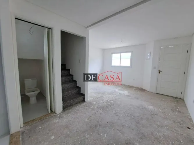 Sobrado em condominio 3 dorm a venda 5 min do metrô patriarca