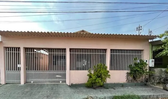 .CASA À VENDA NO CIDADE NOVA 