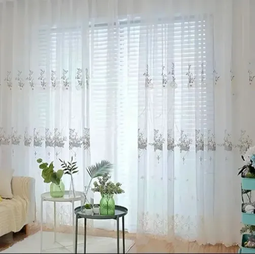 Cortina voil bordada 150cm largura x 260cm altura 
